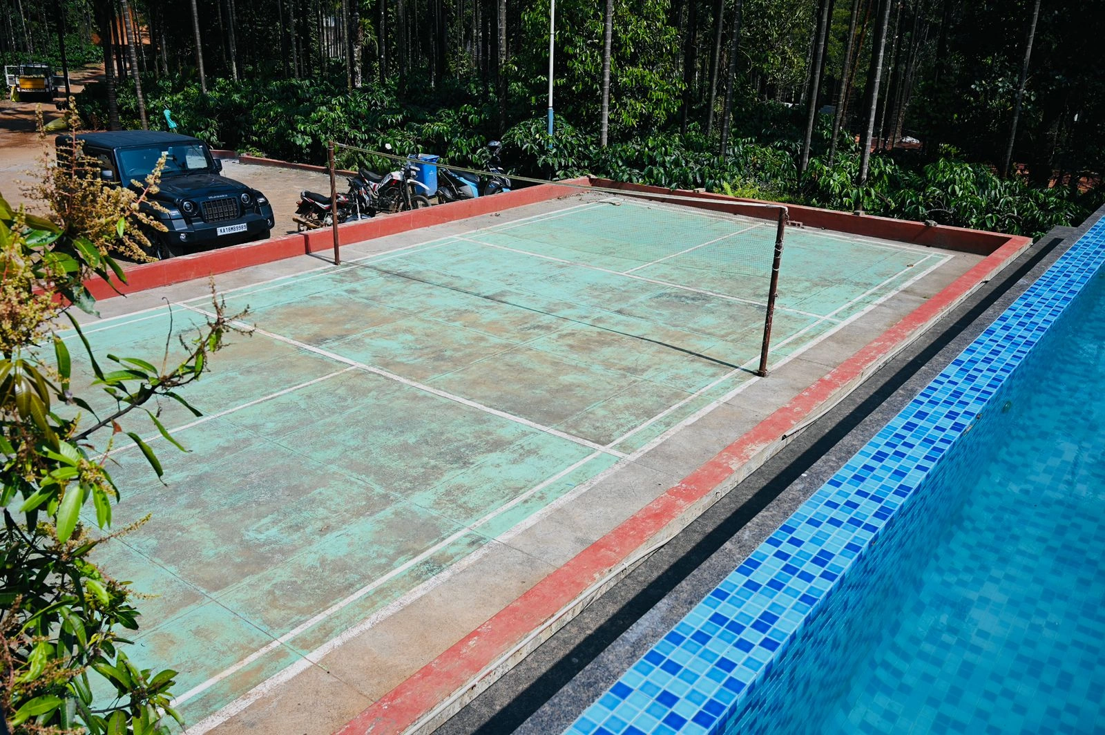 Badminton